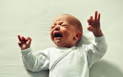 De repente, ¡un brote de crecimiento! ¿Cómo enfrentar los cambios y las demandas alimenticias de tu bebé?