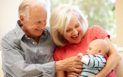 Los Abuelos como Pilares de Apoyo en la Maternidad: Un Recurso Invaluable